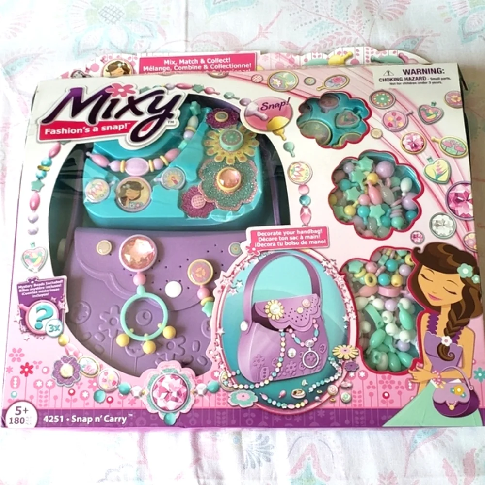 Mixy Fashion Snap Carry All Jewelry Handbag Kit NWT